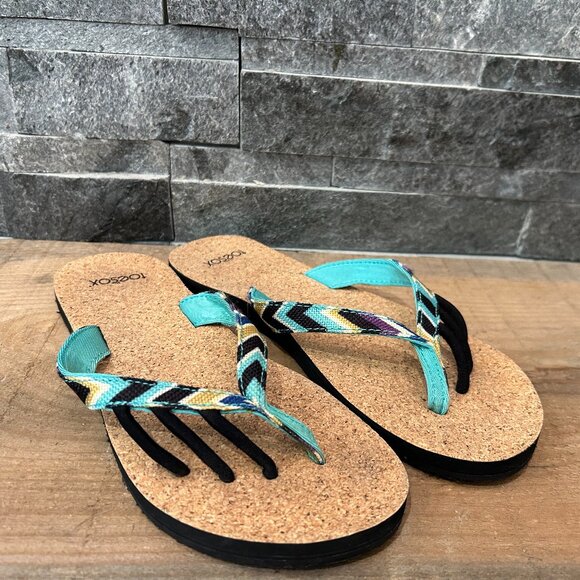 Toesox Sandals size 9 - Picture 1 of 7